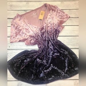 American Eagle Outfitters Pink to Purple Velvet Short Sleeve Tee